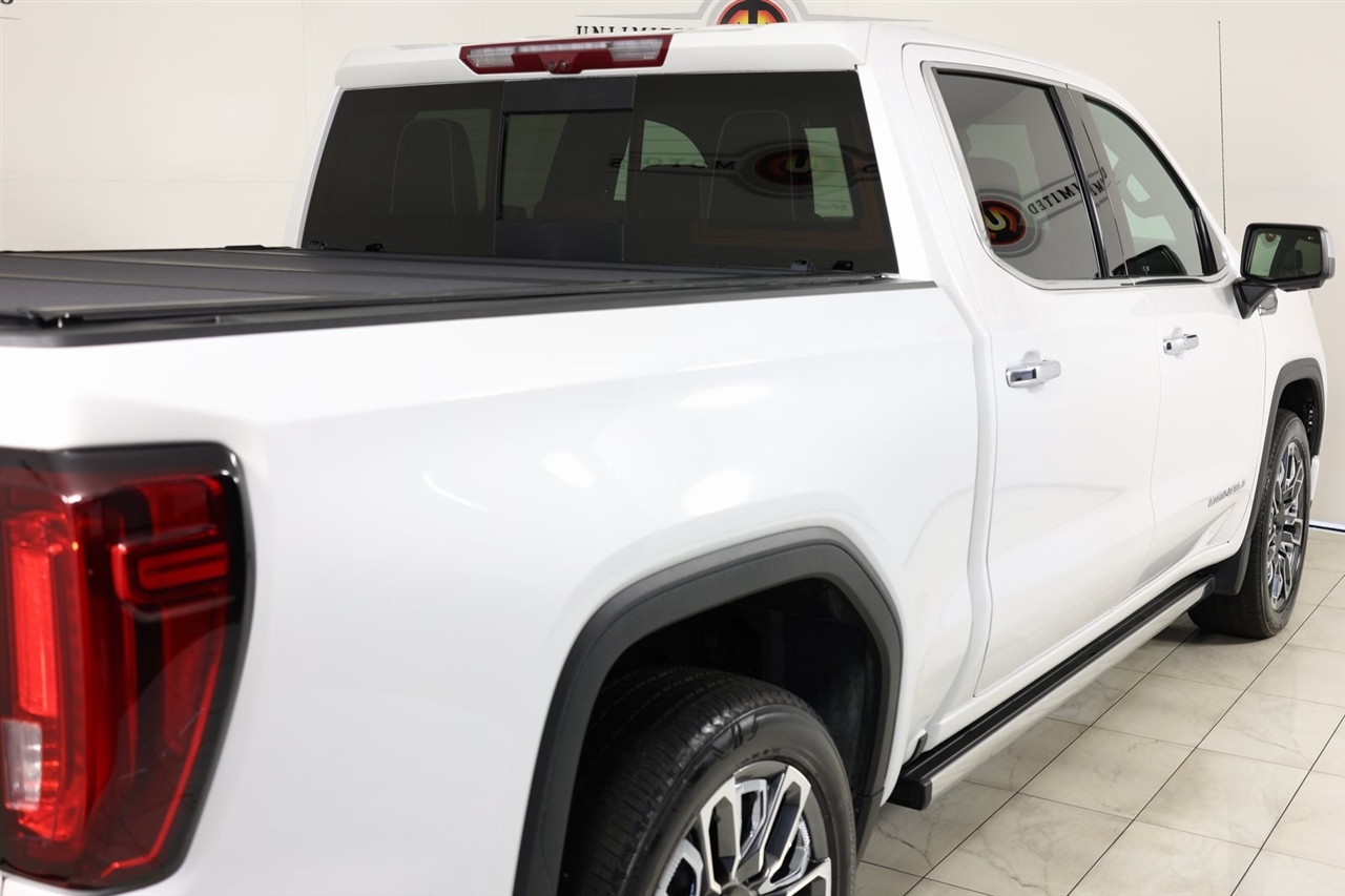 GMC Sierra 1500 Denali Ultimate Crew Cab 4WD 2023