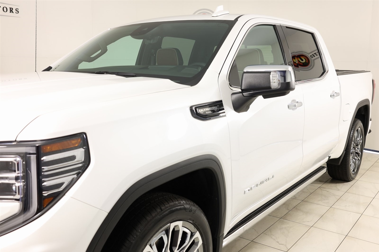 GMC Sierra 1500 Denali Ultimate Crew Cab 4WD 2023