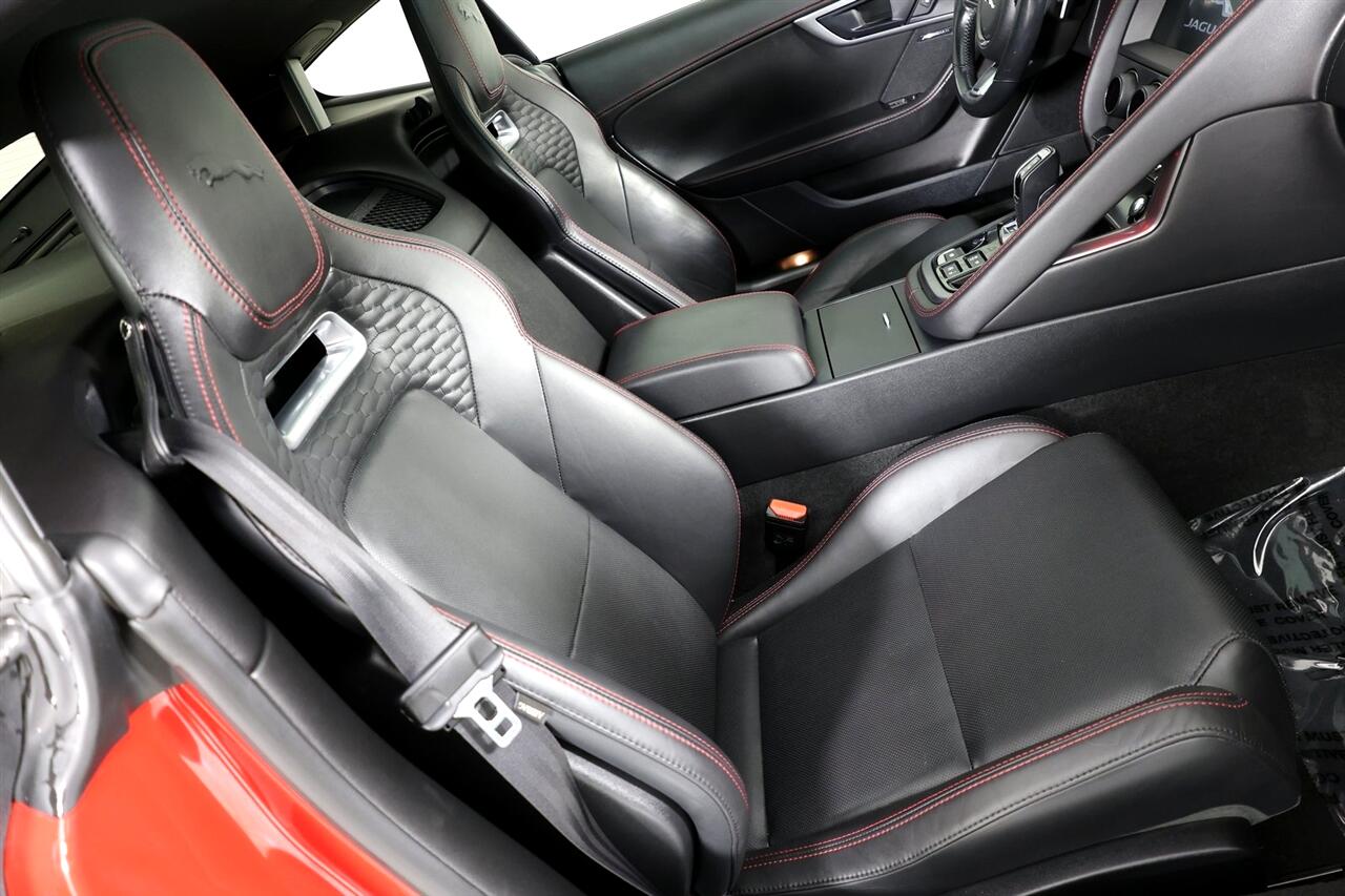 Jaguar F-Type P450 R-Dynamic Coupe AWD 2022