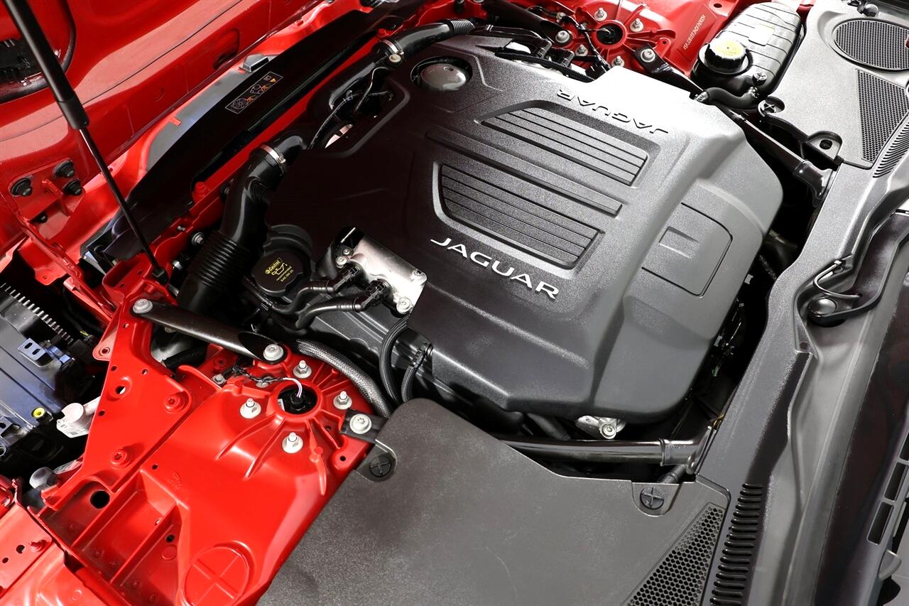 Jaguar F-Type P450 R-Dynamic Coupe AWD 2022