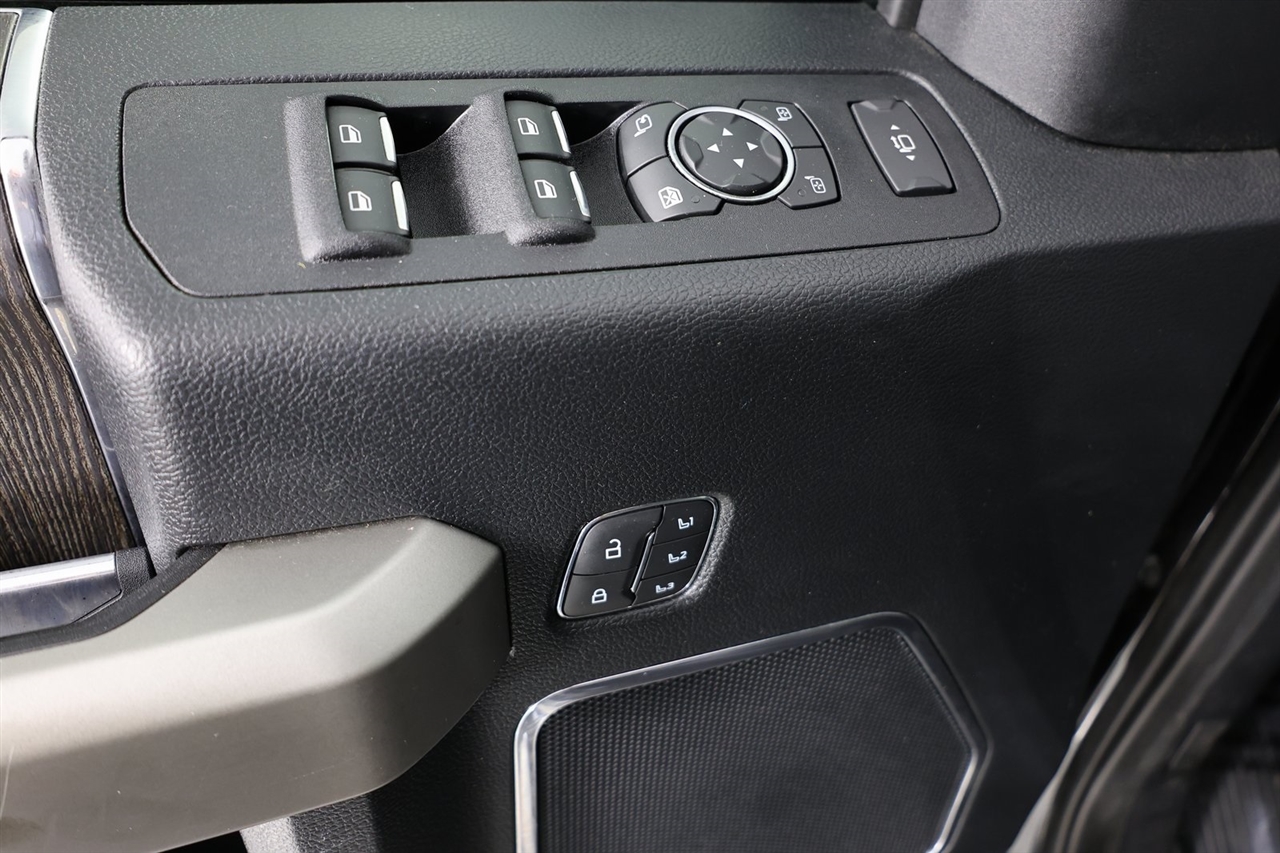 Ford F-250 SD Lariat Crew Cab 4WD 2021
