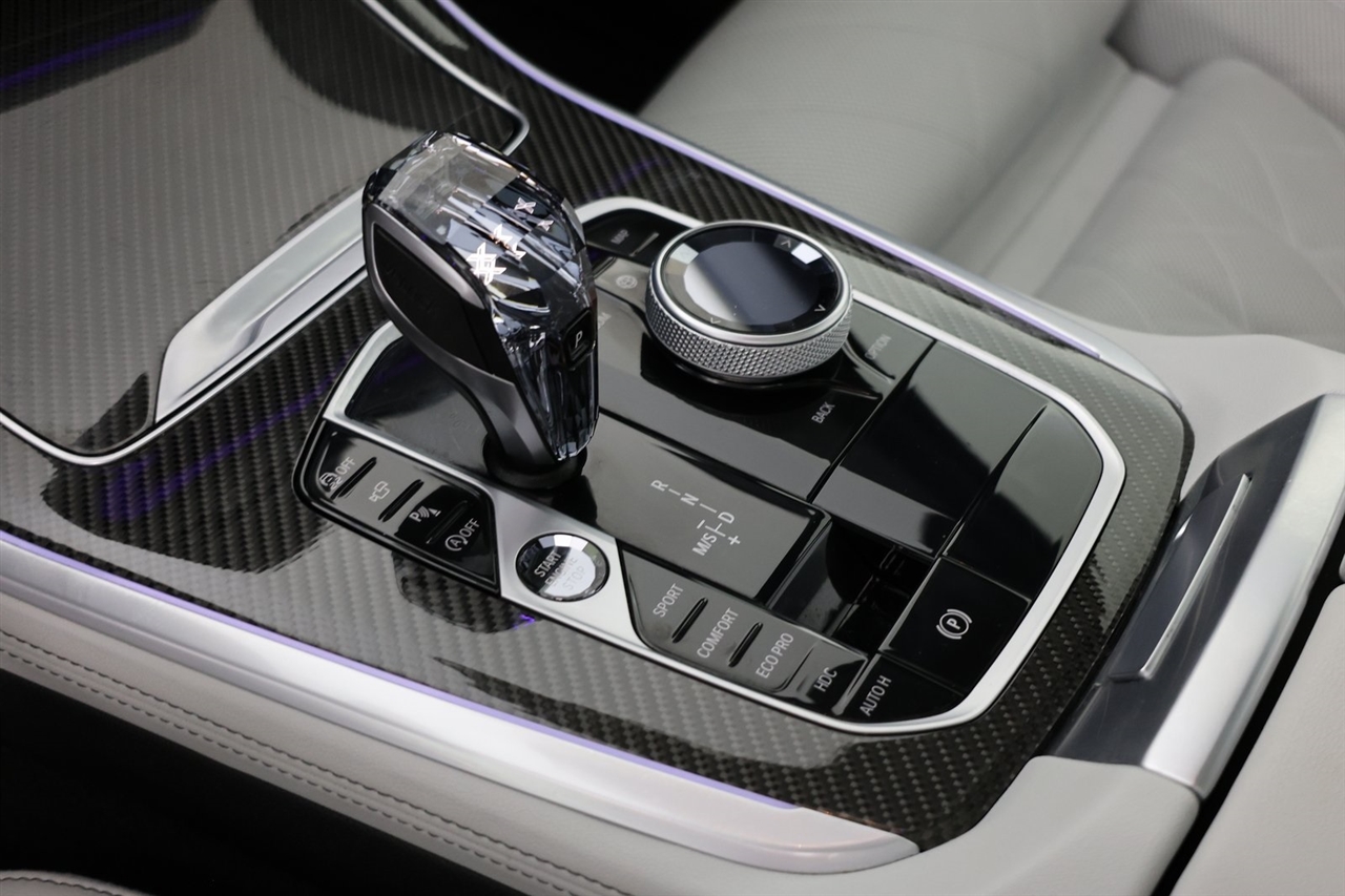 BMW X5 M50i 2023