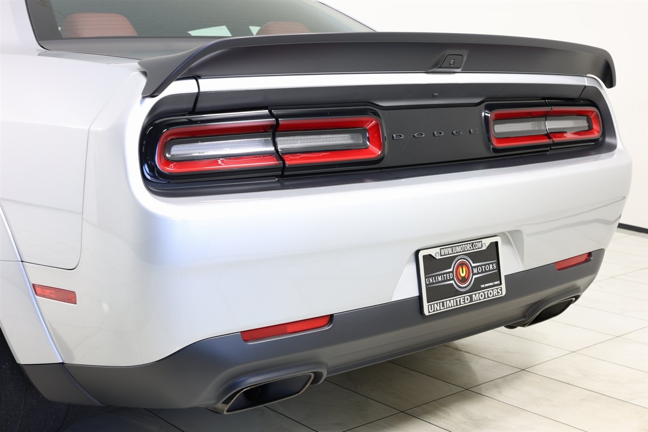 Dodge Challenger  2023