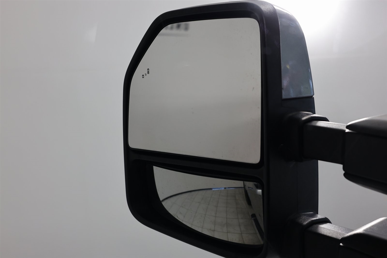 Ford F-350 SD Lariat Crew Cab Long Bed 4WD 2022