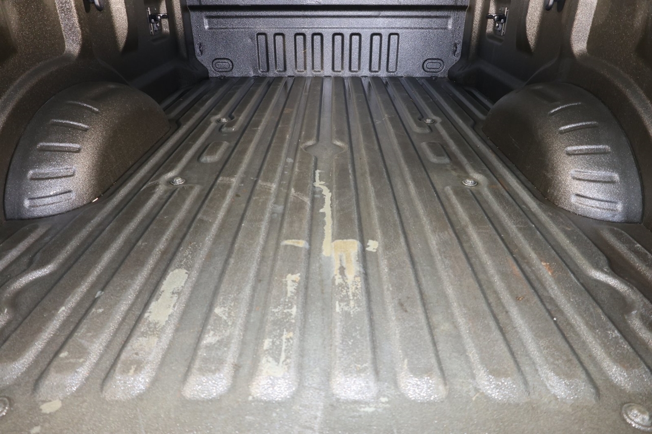 Ford F-350 SD Lariat Crew Cab Long Bed 4WD 2022