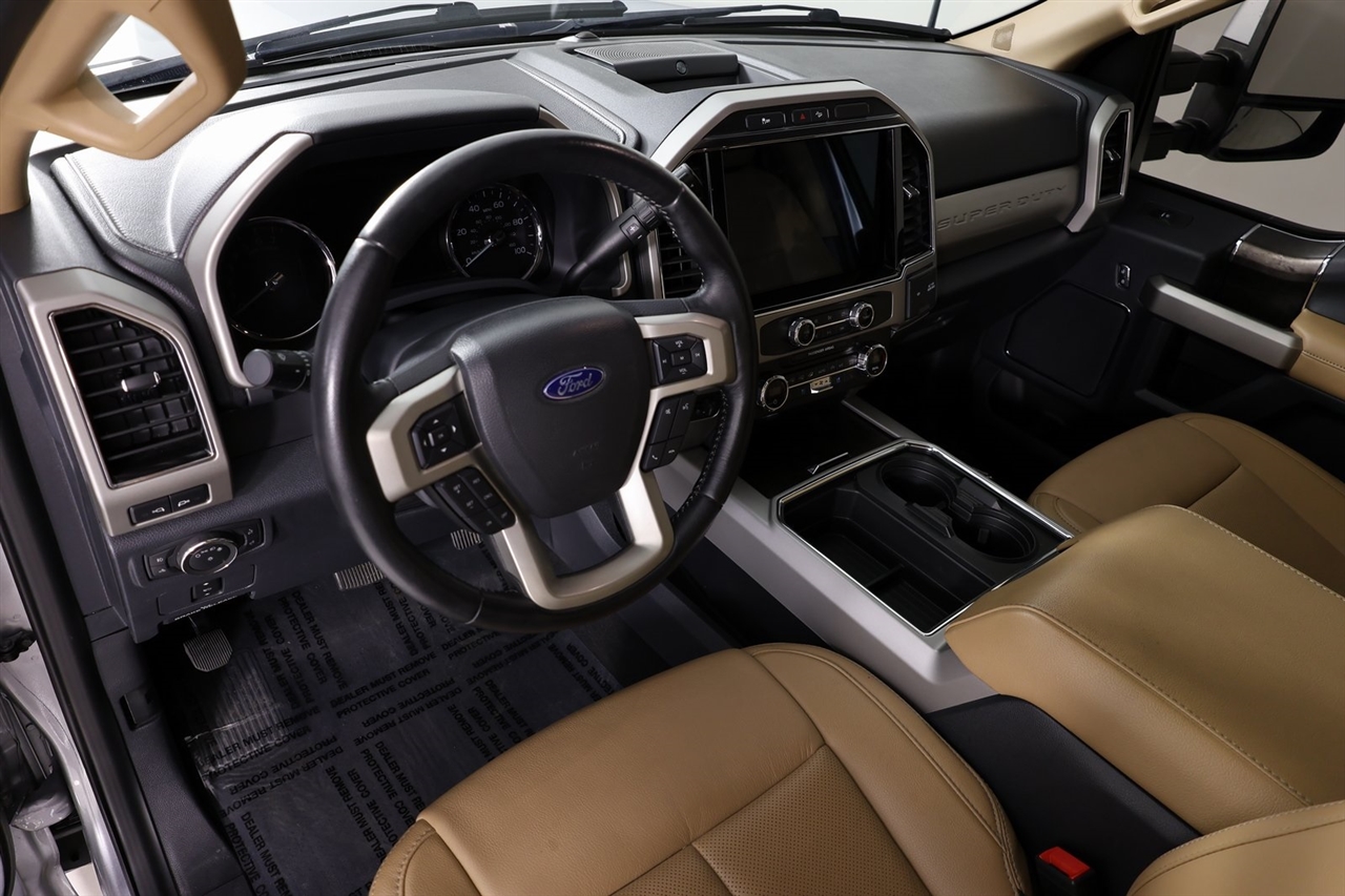 Ford F-350 SD Lariat Crew Cab Long Bed 4WD 2022