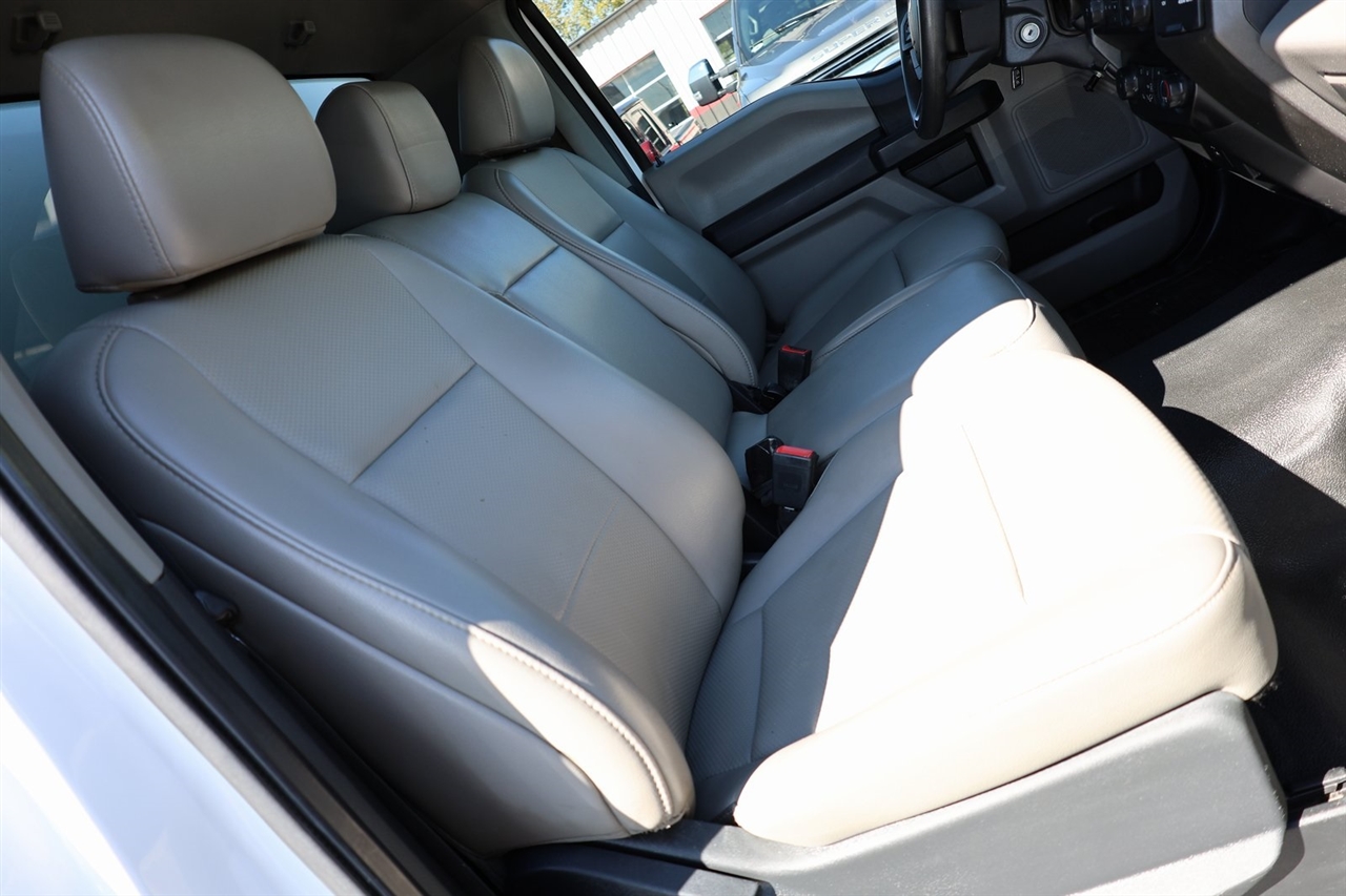 Ford F-550 Regular Cab DRW 2WD 2022