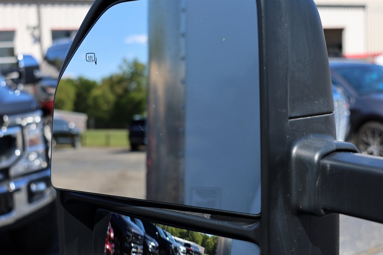Ford F-550 Regular Cab DRW 2WD 2022