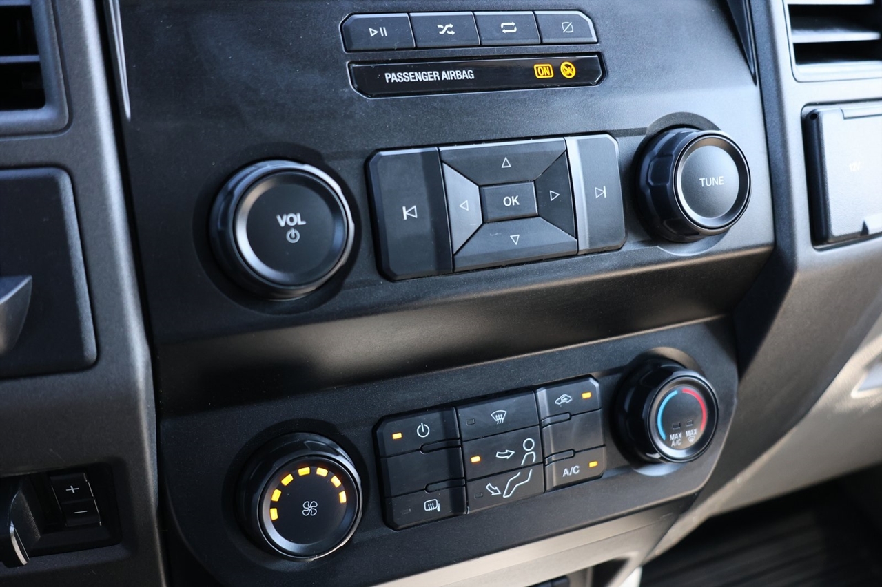 Ford F-550 Regular Cab DRW 2WD 2022
