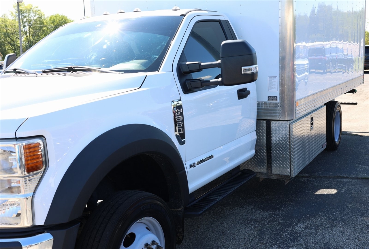 Ford F-550 Regular Cab DRW 2WD 2022