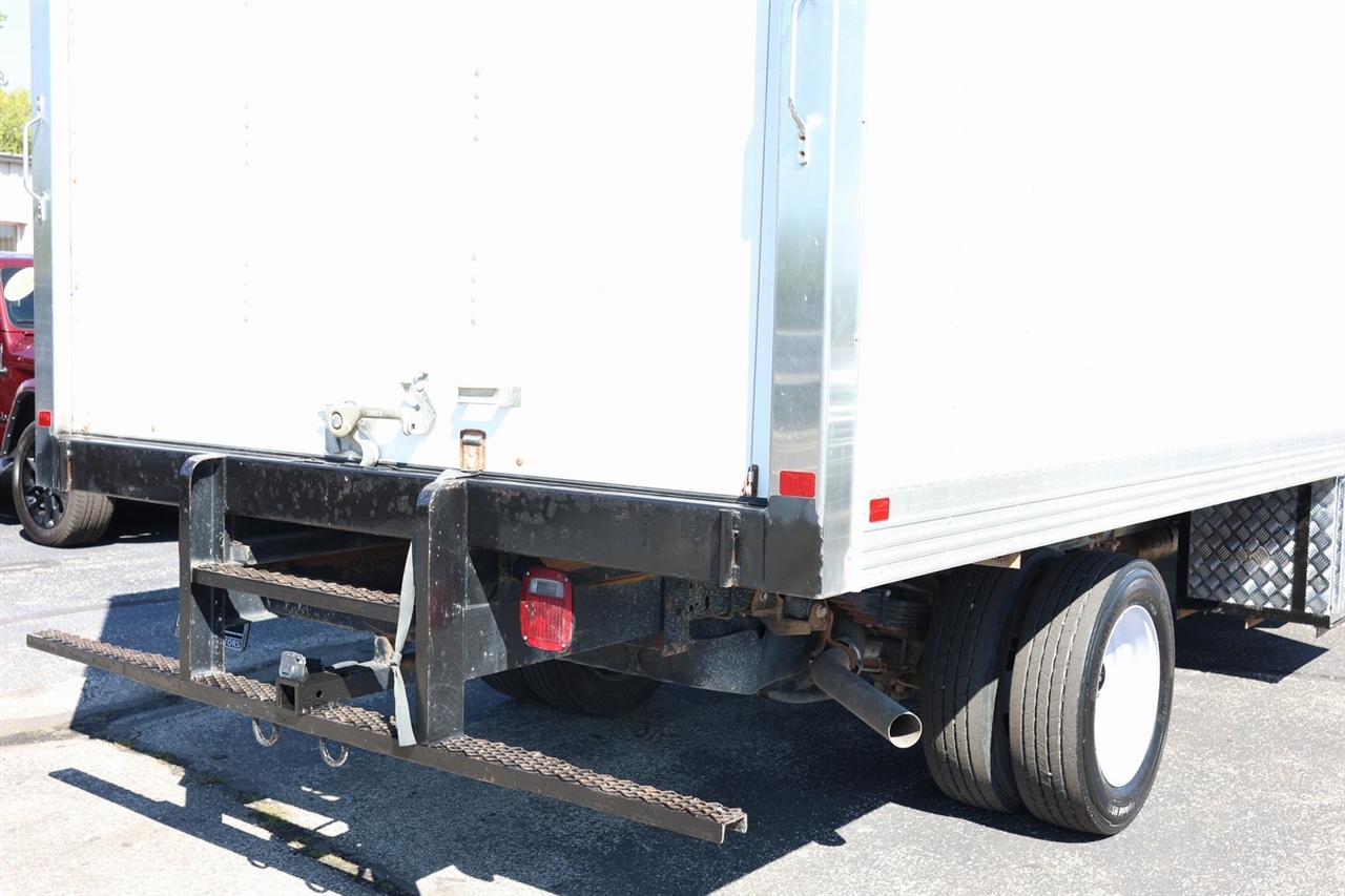 Ford F-550 Regular Cab DRW 2WD 2022