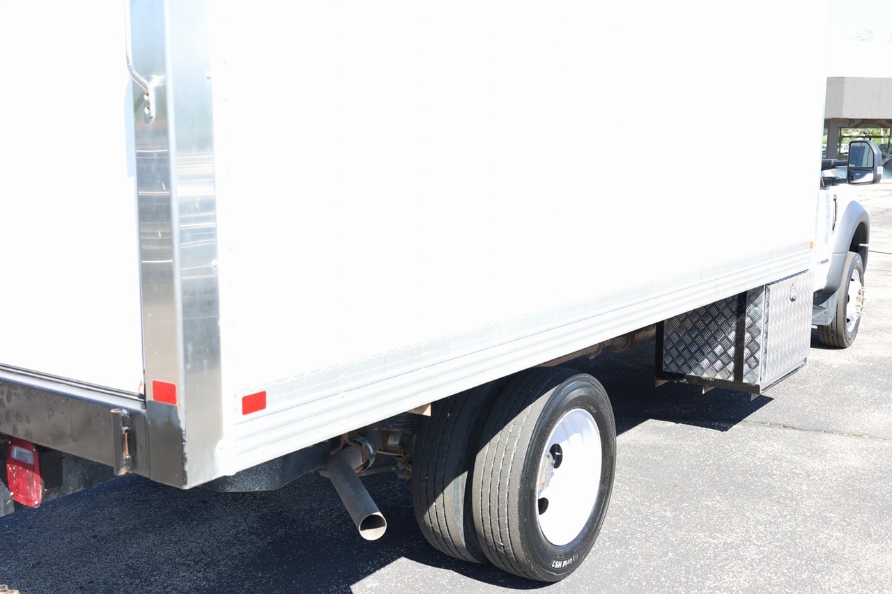 Ford F-550 Regular Cab DRW 2WD 2022