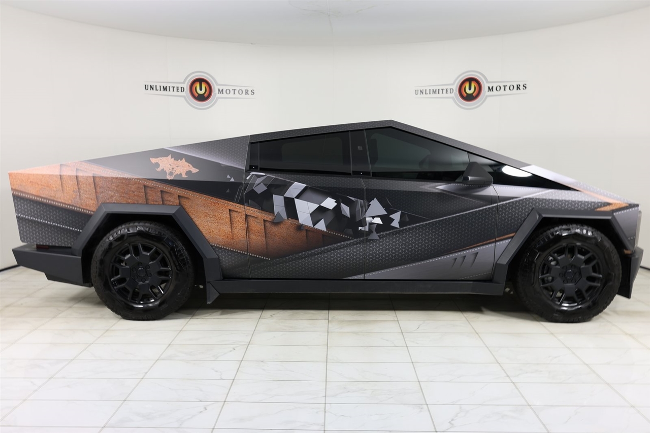 Tesla Cybertruck Cyberbeast 2024