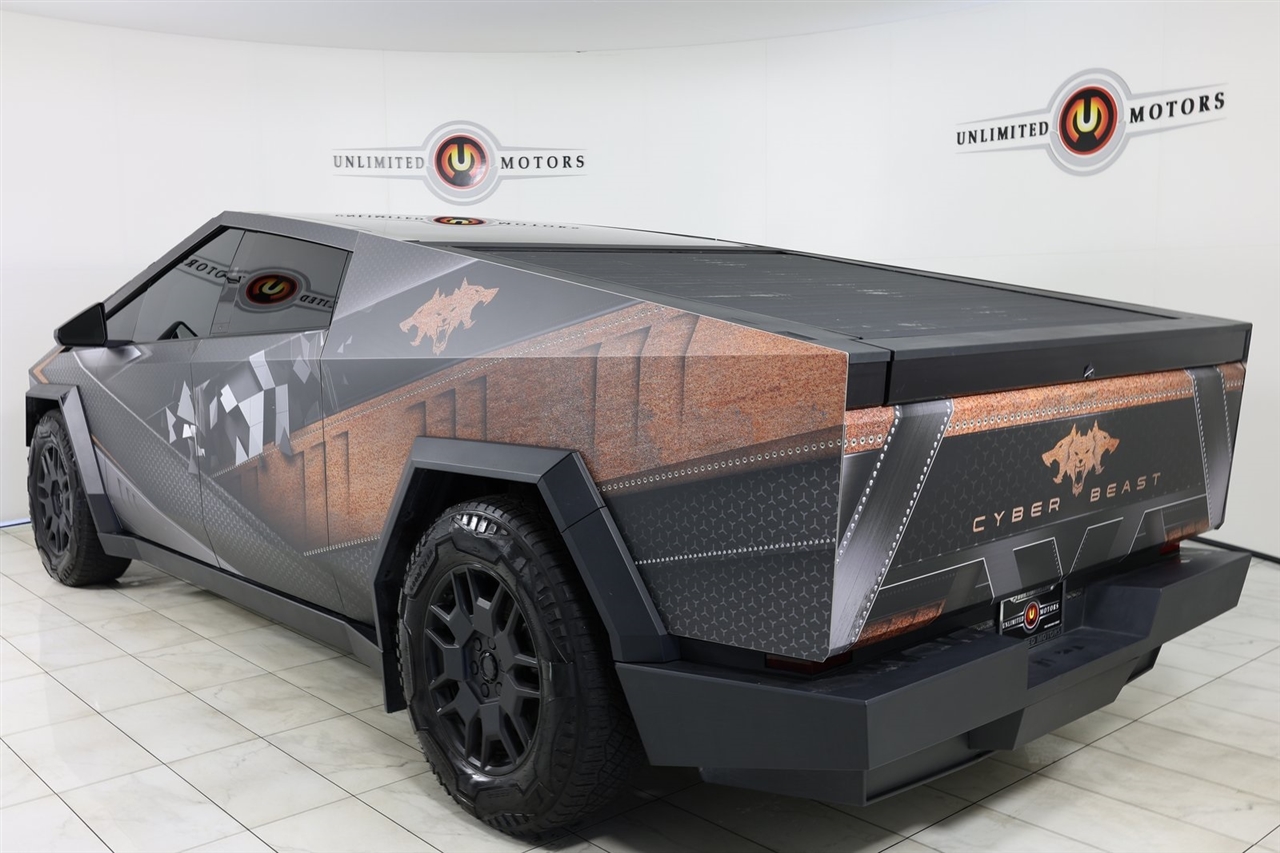 Tesla Cybertruck Cyberbeast 2024