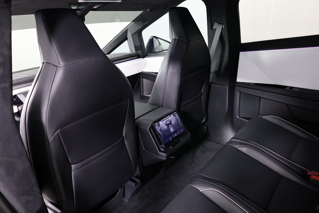 Tesla Cybertruck Cyberbeast 2024