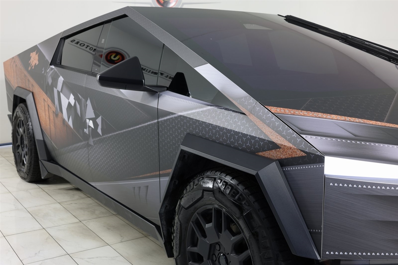 Tesla Cybertruck Cyberbeast 2024