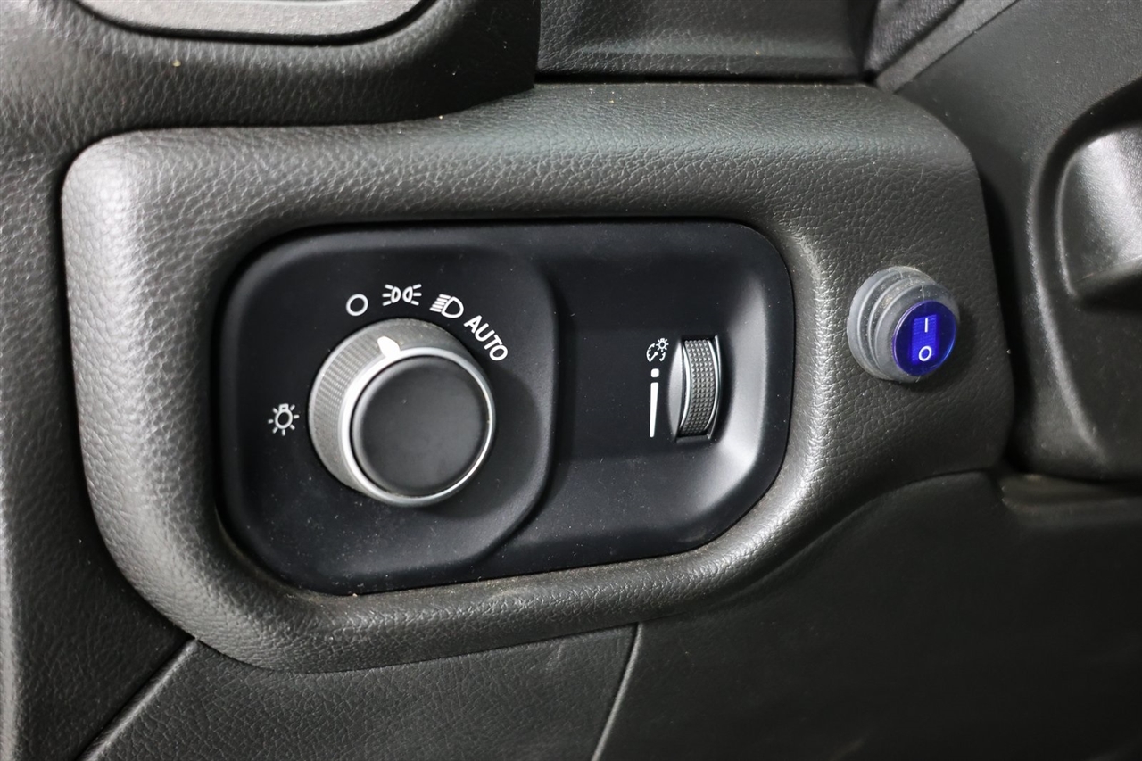 RAM 5500 Crew Cab SWB 4WD DRW 2022