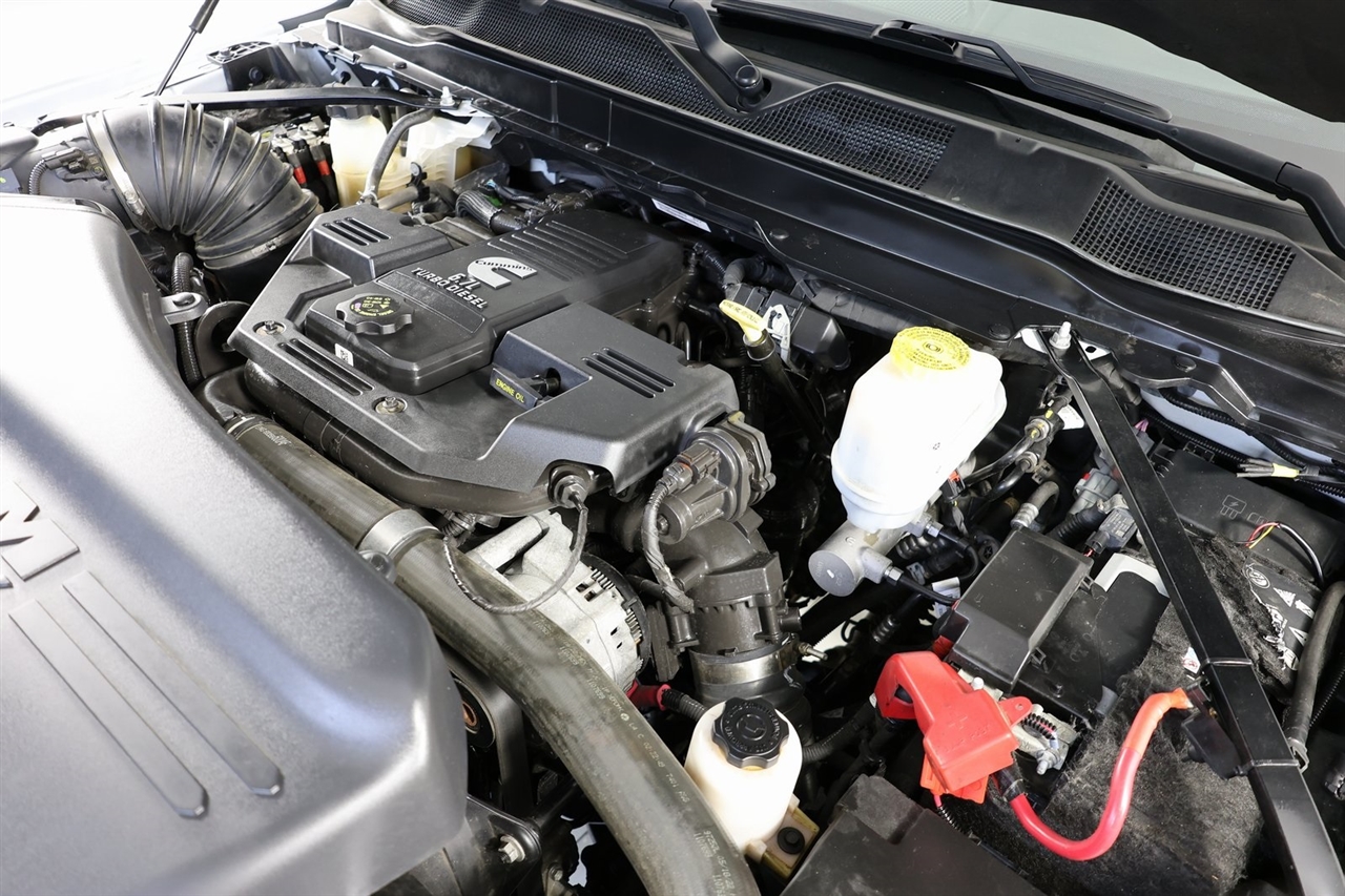 RAM 5500 Crew Cab SWB 4WD DRW 2022