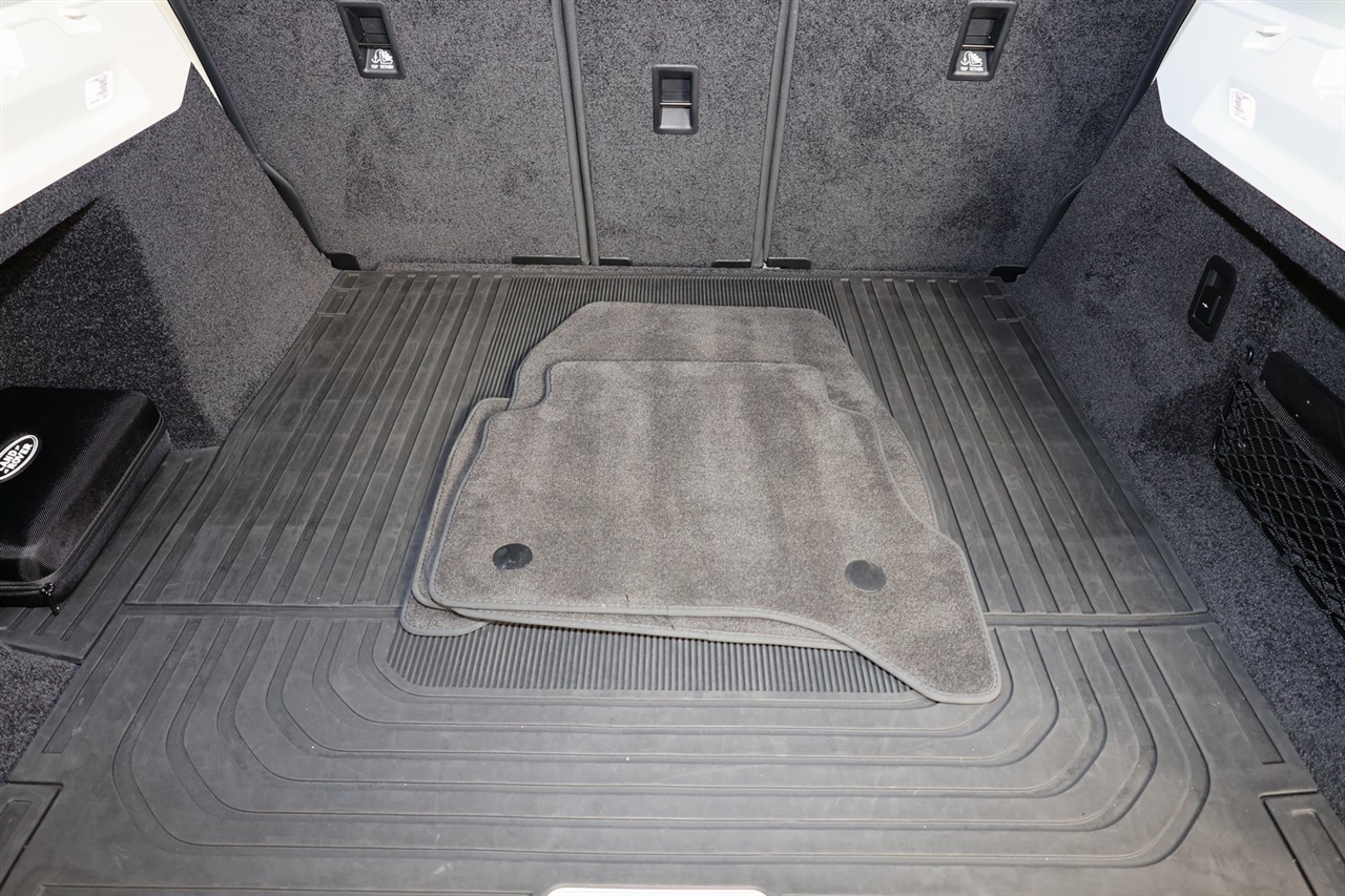 Land Rover New Range Rover SE 2023
