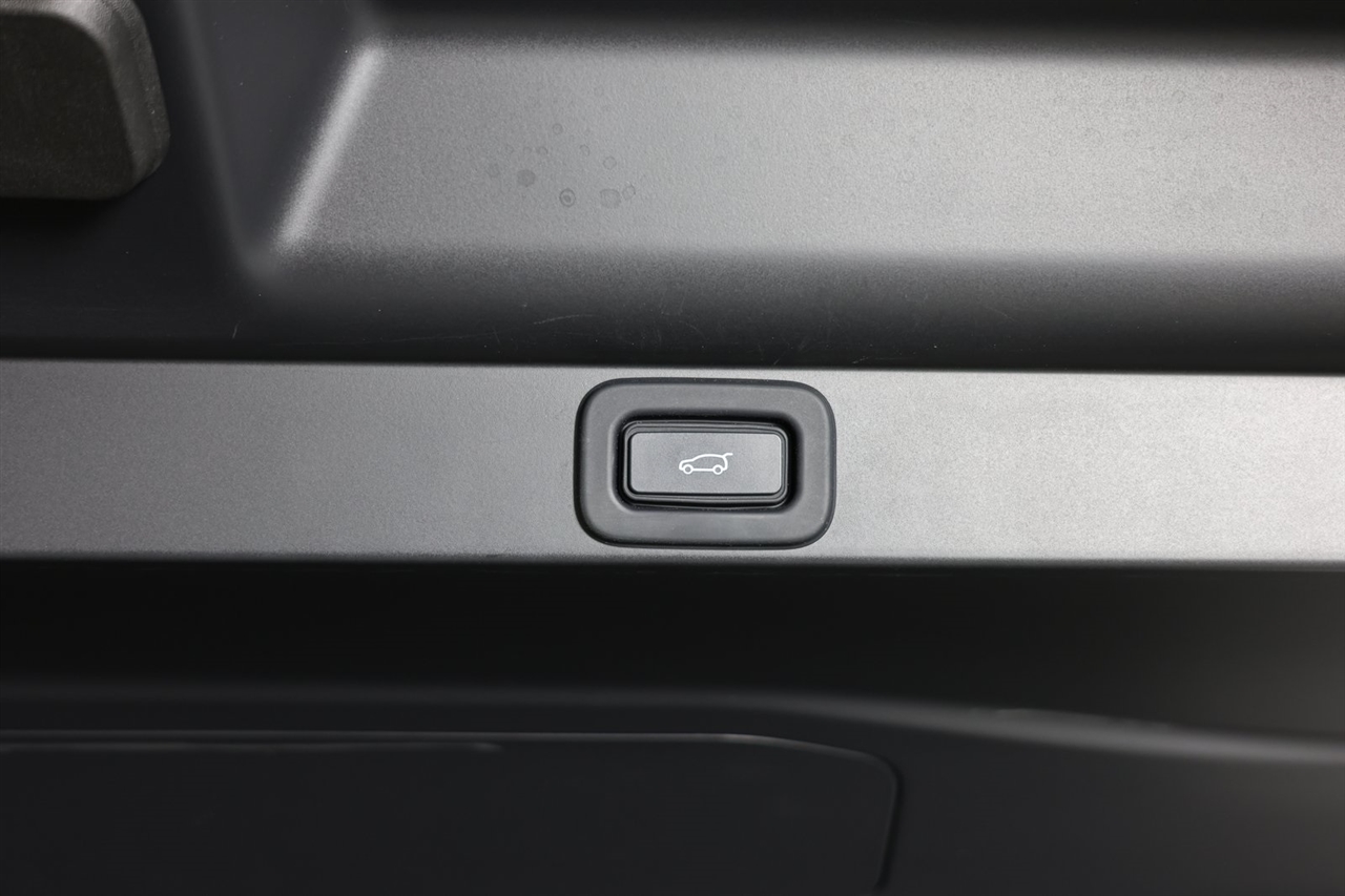 Land Rover New Range Rover SE 2023