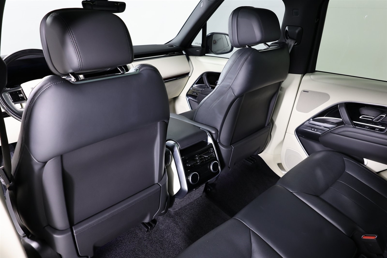 Land Rover New Range Rover SE 2023