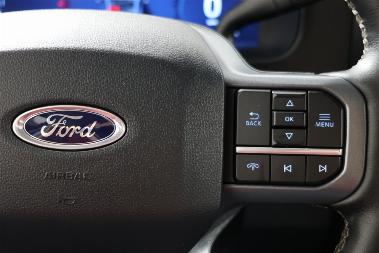 Ford F-350 SD XL Crew Cab Long Bed 4WD 2025