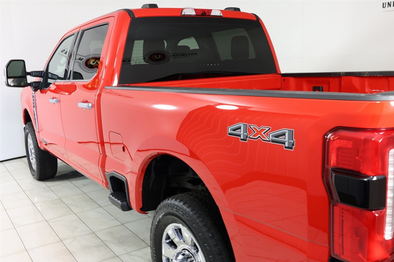 Ford F-350 SD XL Crew Cab Long Bed 4WD 2025