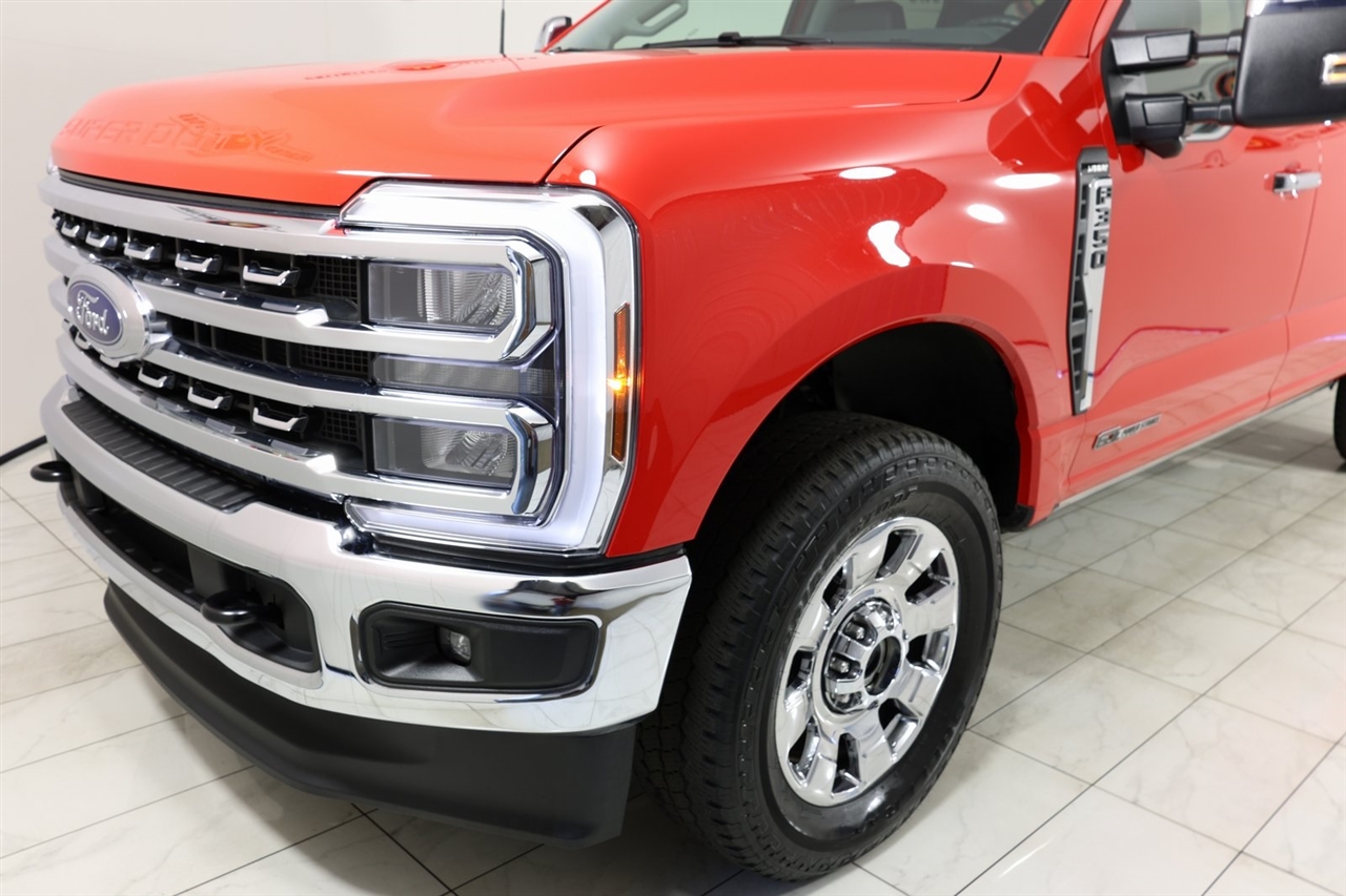 Ford F-350 SD XL Crew Cab Long Bed 4WD 2025