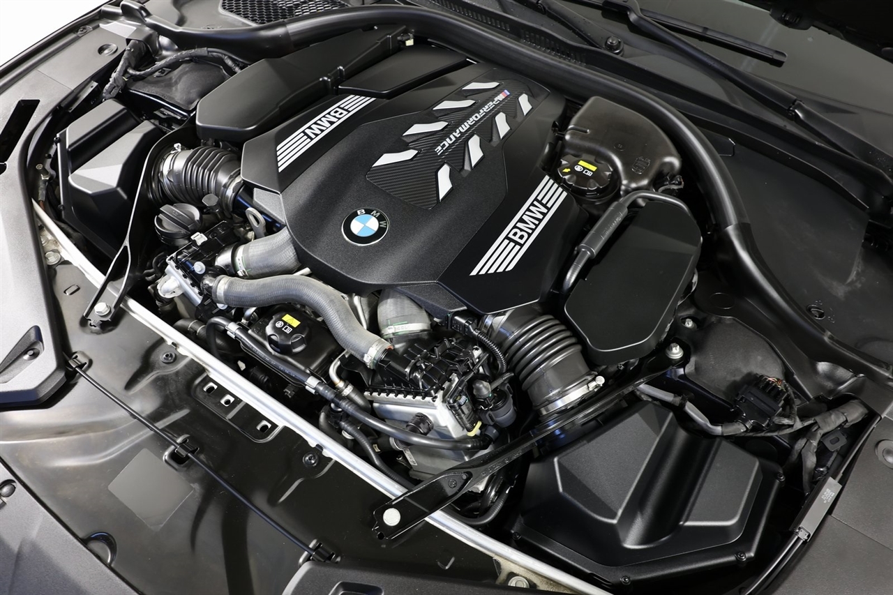 BMW 8-Series M850i xDrive Coupe 2023