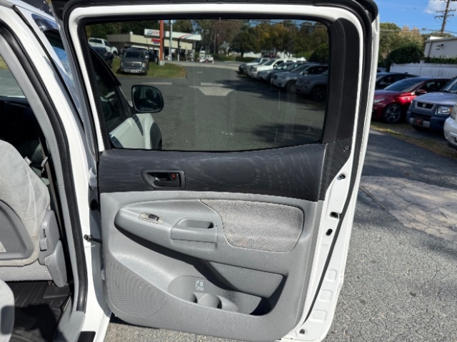 Toyota Tacoma  2011