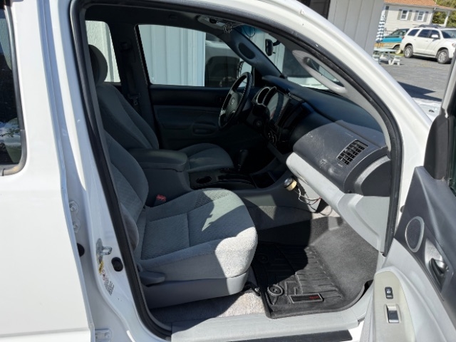 Toyota Tacoma  2011