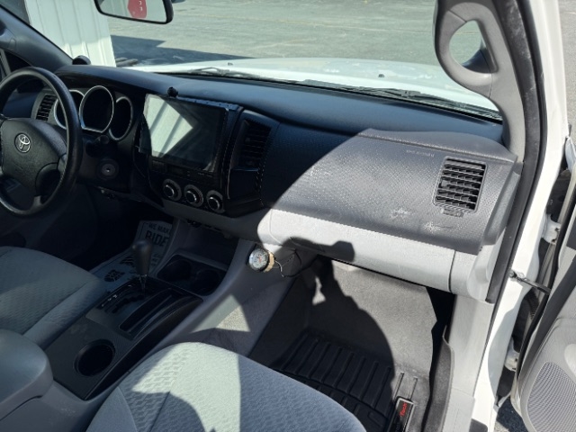 Toyota Tacoma  2011