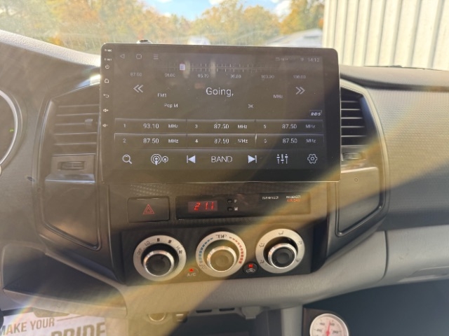 Toyota Tacoma  2011