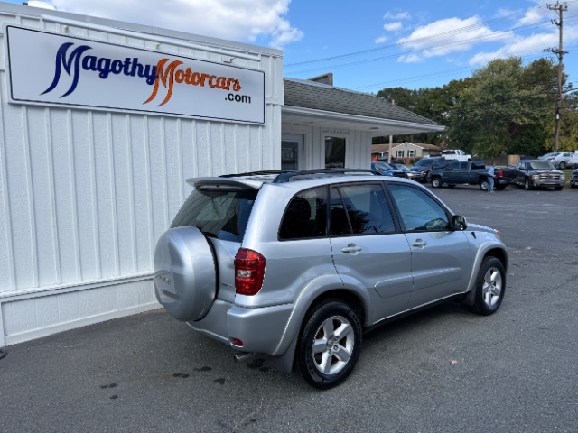 Toyota RAV4  2005
