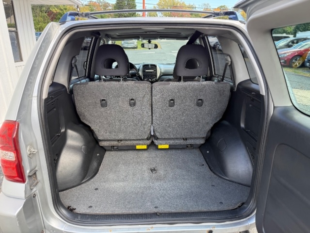 Toyota RAV4  2005