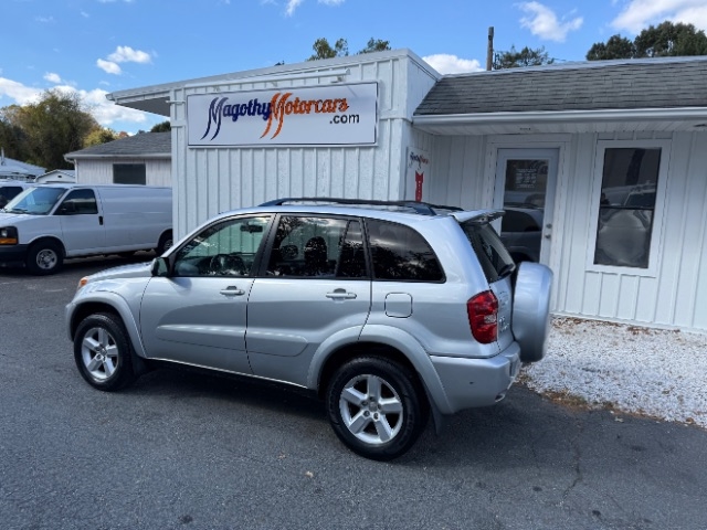 Toyota RAV4  2005