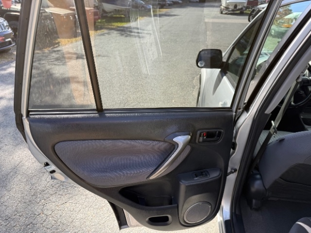 Toyota RAV4  2005