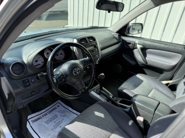 Toyota RAV4  2005