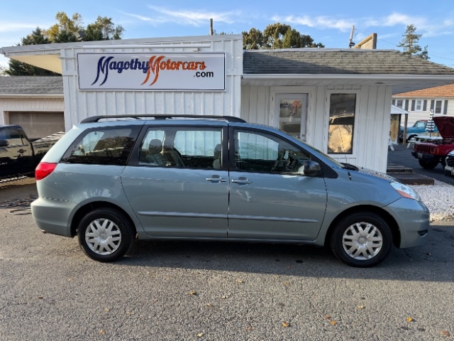 Toyota Sienna  2007