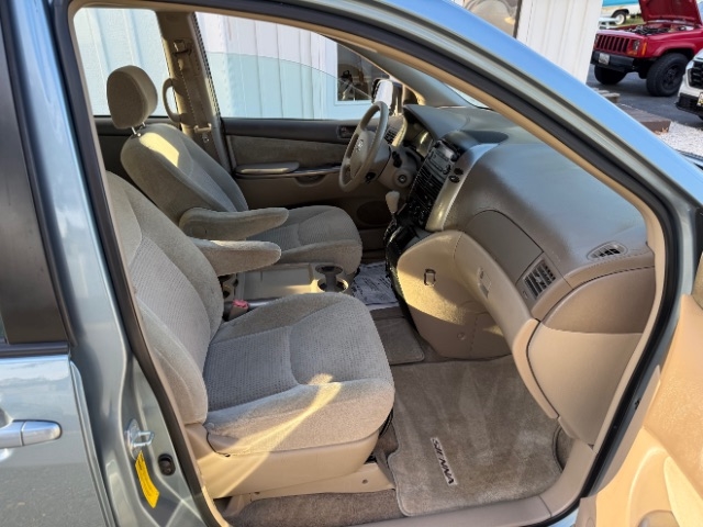 Toyota Sienna  2007