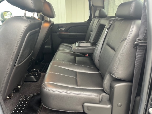 GMC Sierra 2500HD  2011