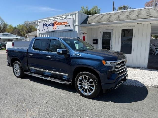 2023 Chevrolet Silverado 1500 4WD Crew Cab Short Bed High Country