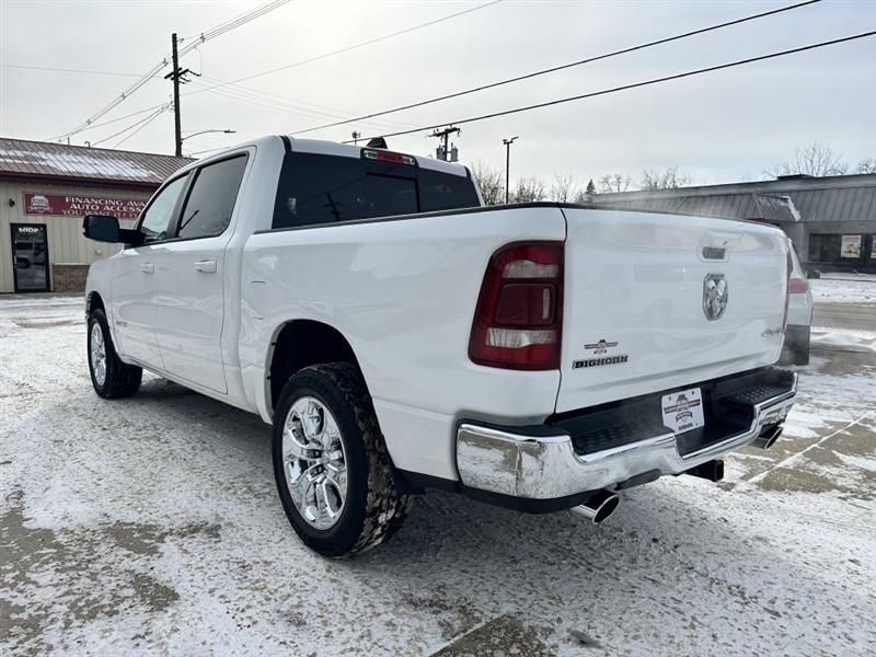 RAM 1500 Big Horn Crew Cab SWB 4WD 2022