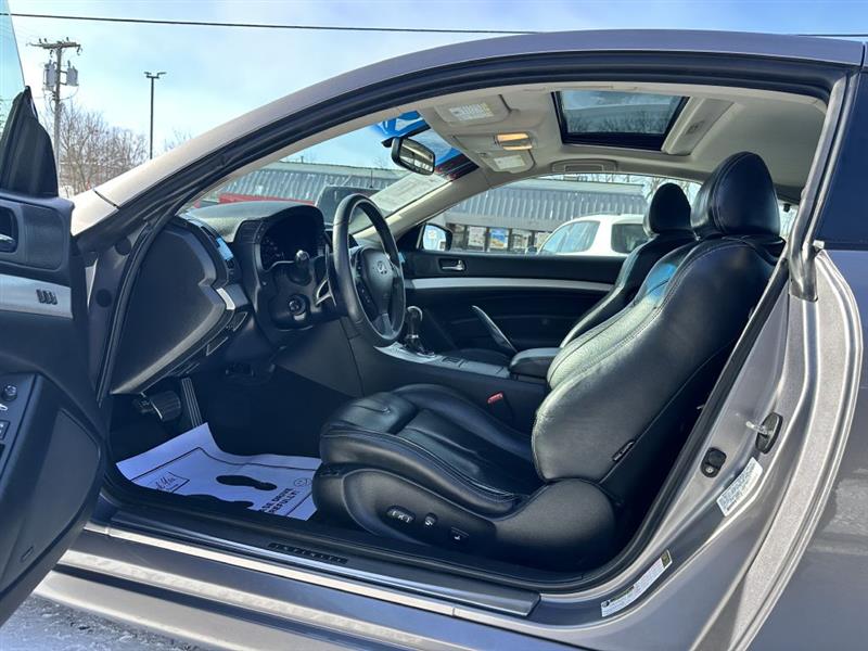 Infiniti G37 Base 2008
