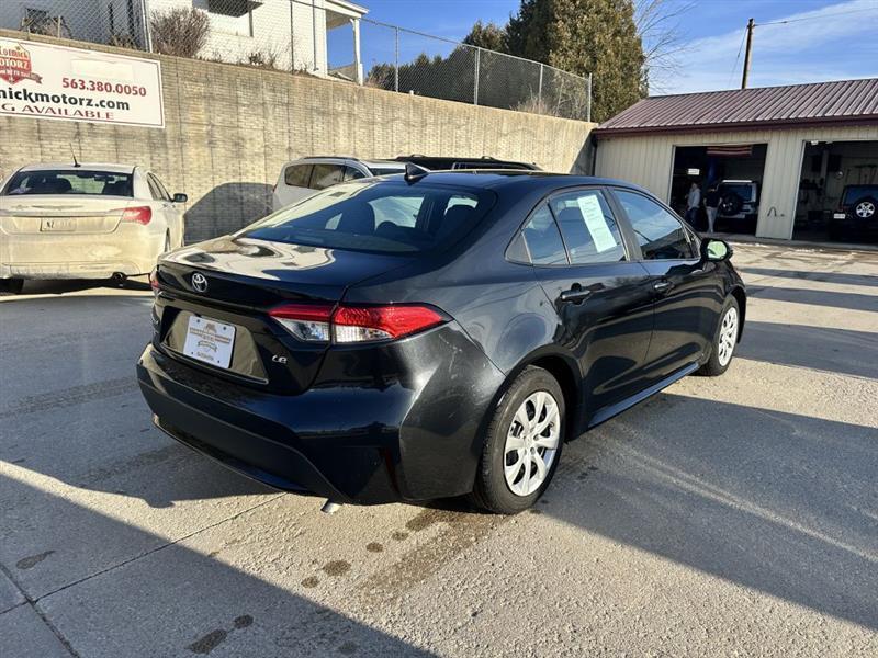 Toyota Corolla LE 2022