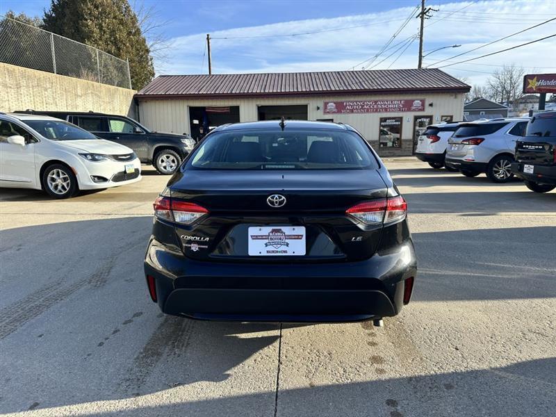 Toyota Corolla LE 2022