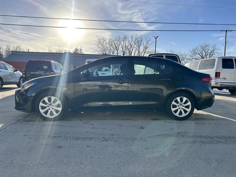 Toyota Corolla LE 2022