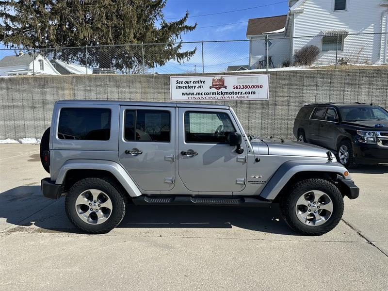 Jeep Wrangler Unlimited Sahara 4WD 2017