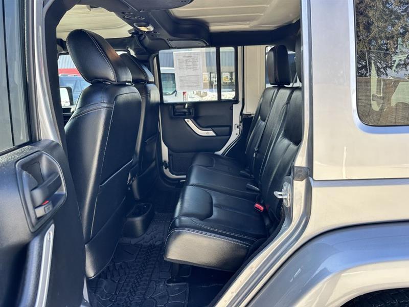 Jeep Wrangler Unlimited Sahara 4WD 2017