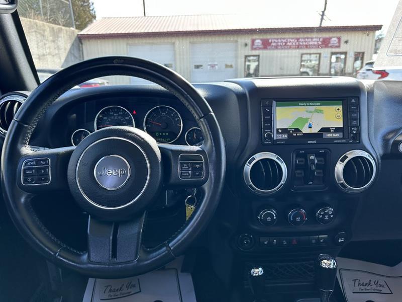 Jeep Wrangler Unlimited Sahara 4WD 2017